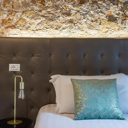 Beyond Colosseum Guest house