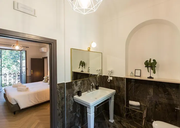 Beyond Colosseum Guest house