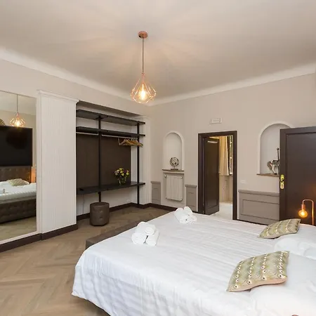 Beyond Colosseum 4* Rome